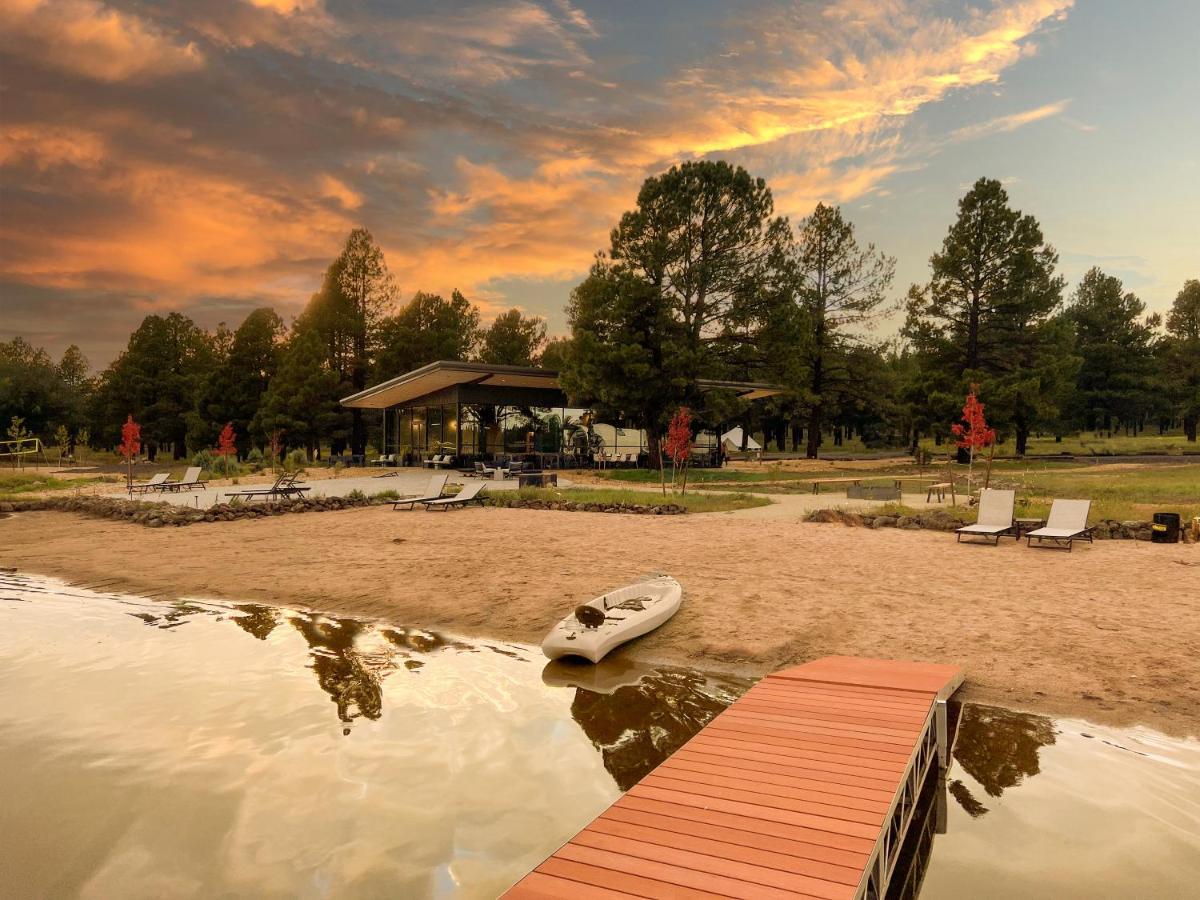 Hotel Backland Williams Esterno foto